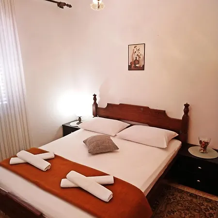 Appartement Radic - Affordable By The *