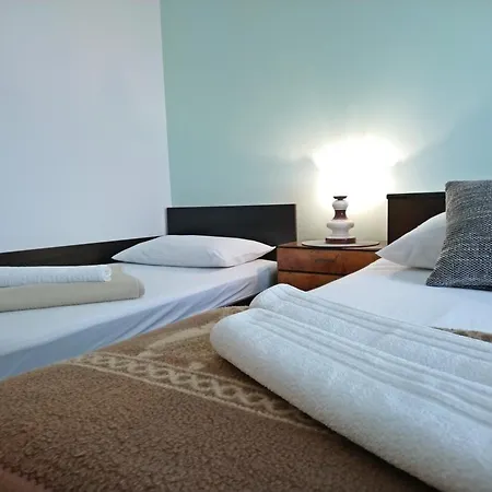 Apartment Radic - Affordable By The Trogir