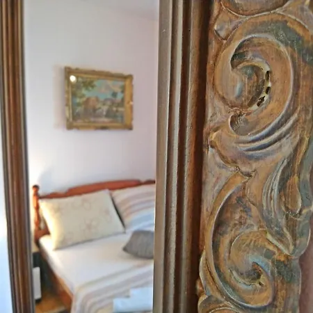 Apartment Radic - Affordable By The Trogir